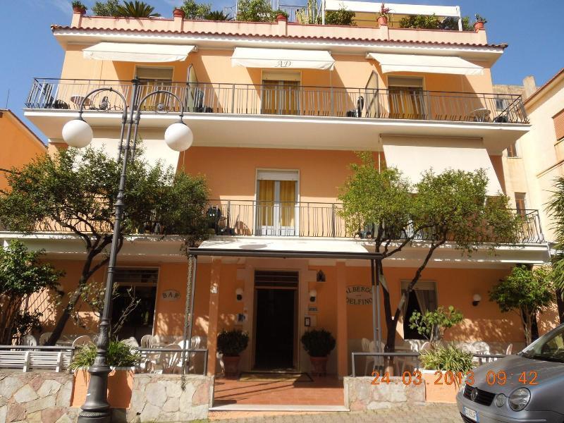 Delfino Hotell Marina di Camerota Exteriör bild