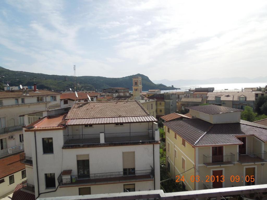 Delfino Hotell Marina di Camerota Exteriör bild