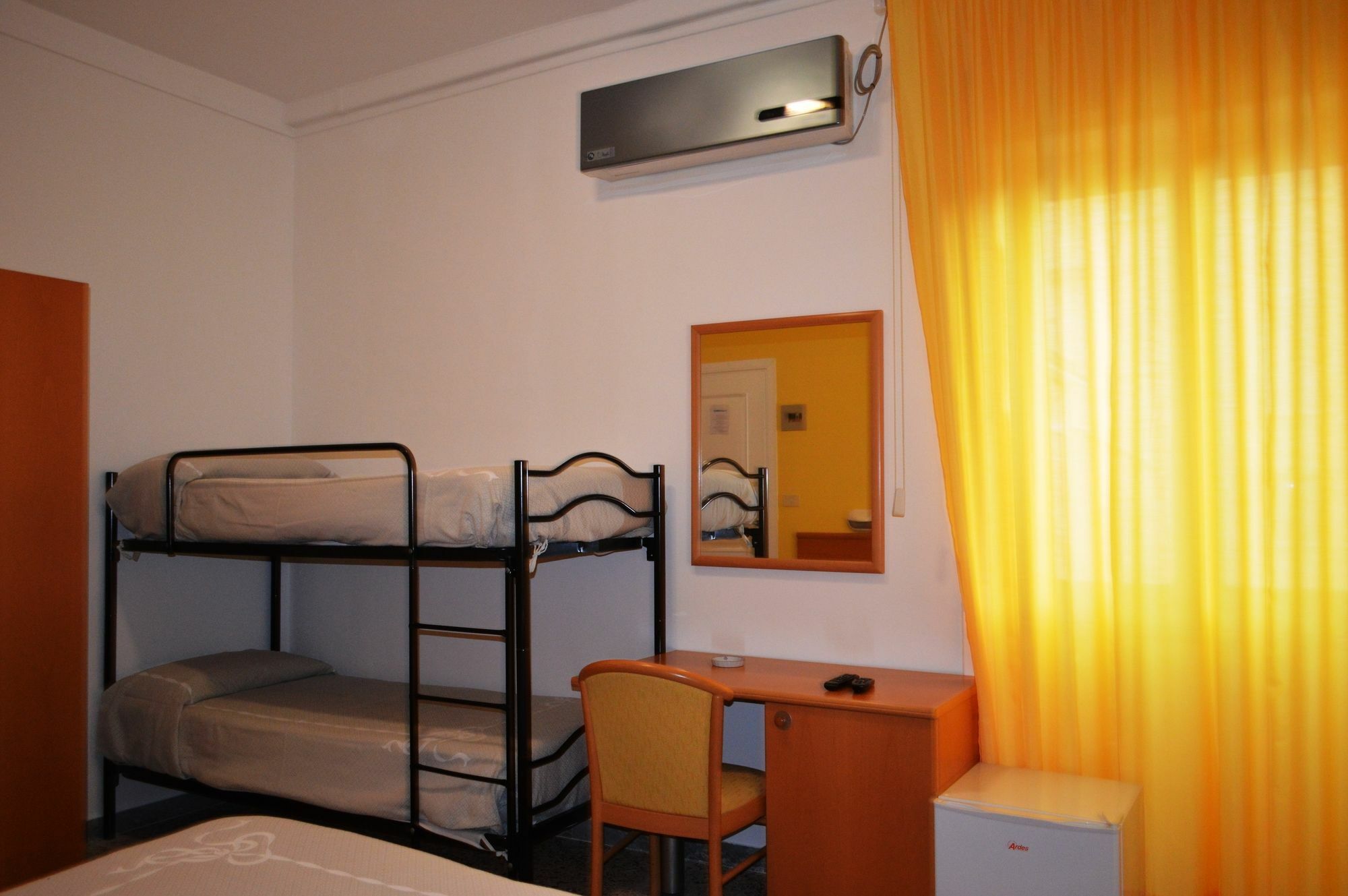 Delfino Hotell Marina di Camerota Exteriör bild
