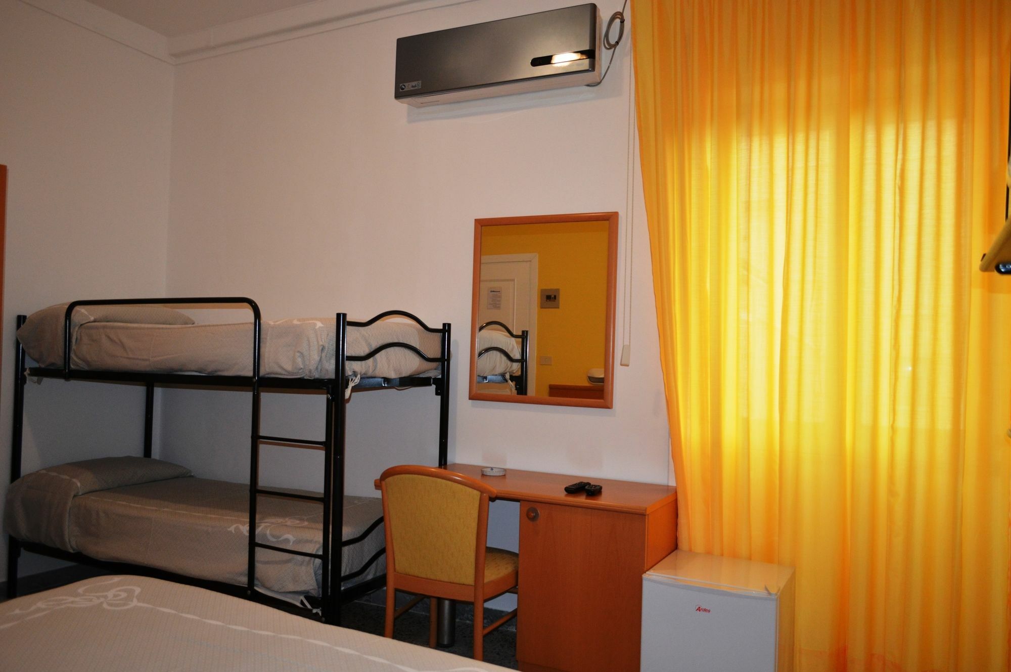Delfino Hotell Marina di Camerota Exteriör bild